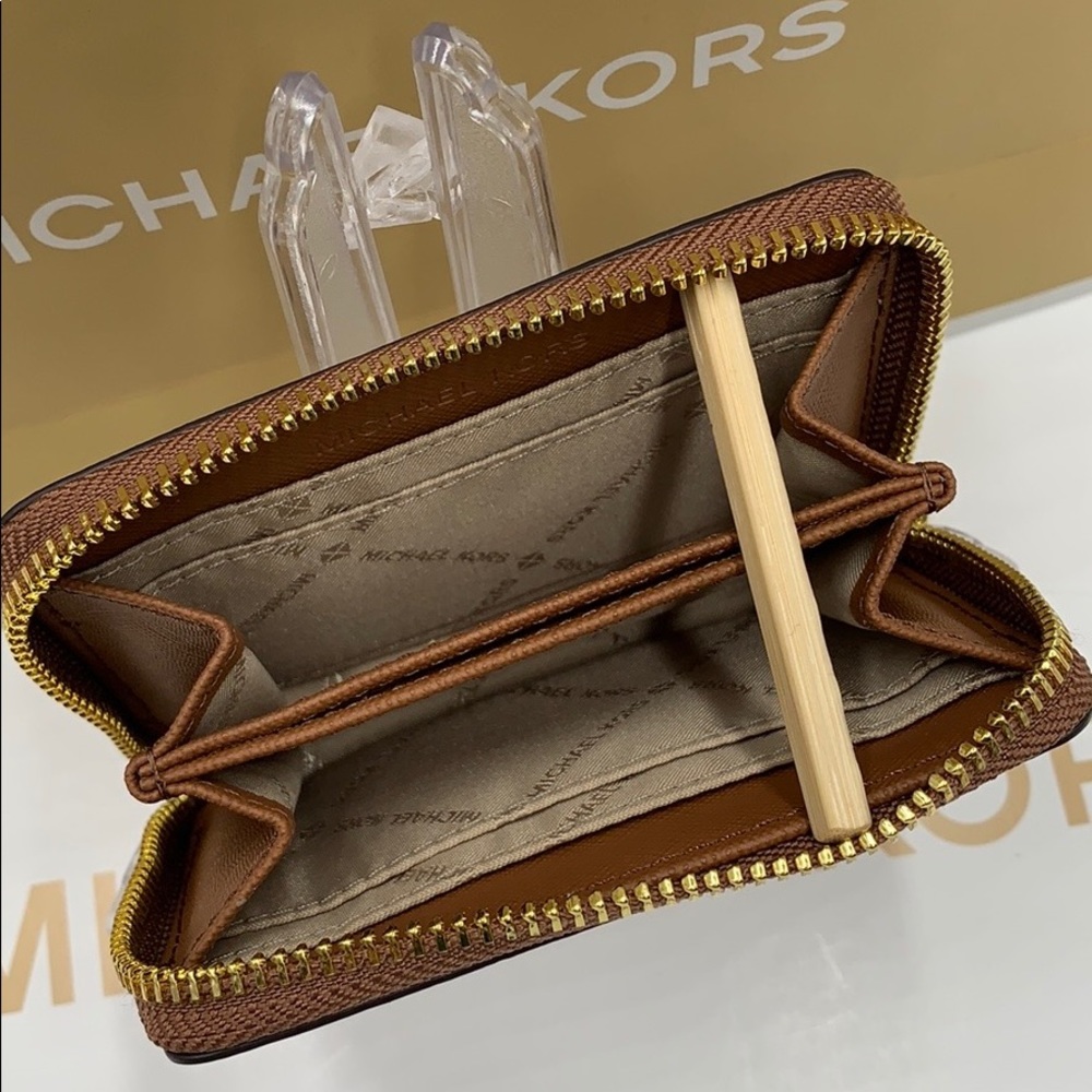 MICHAEL KORS JET SET TRAVEL MD ZA CARD CASE - Picture 5 of 16
